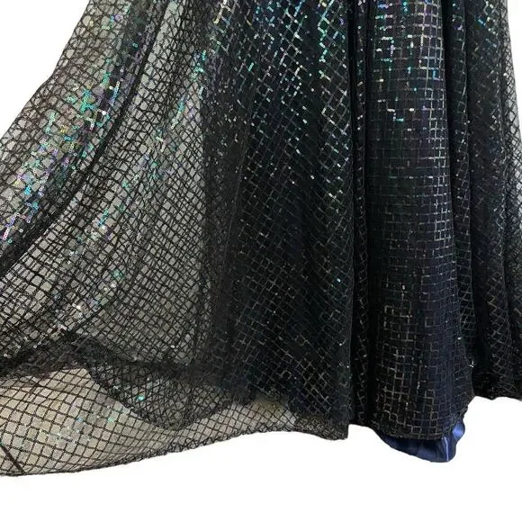 Mac Duggal Plunging Neckline Sequin Long Party Dress Black Iridescent Size 4 - Picture 5 of 13